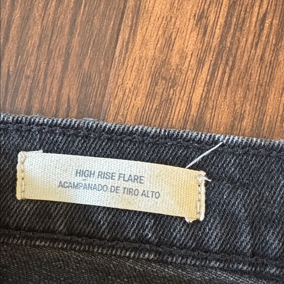 Universal Thread High Rise Flare Jeans - Picture 4 of 6